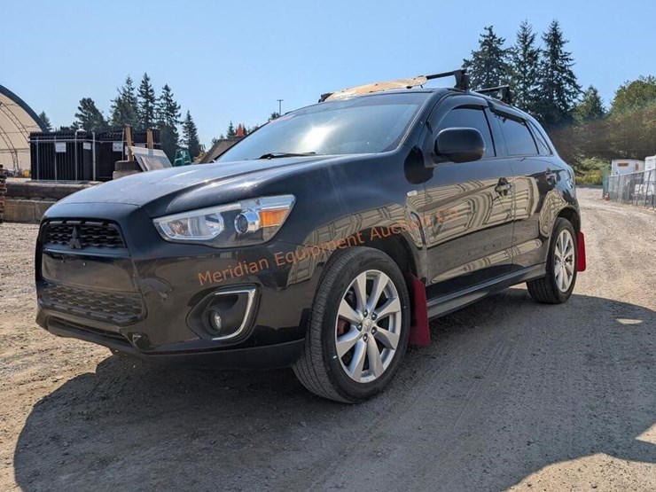 2014-mitsubishi-outlander-image-2