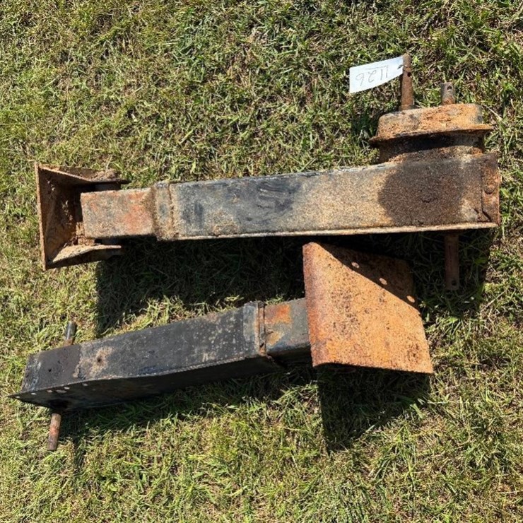 PAIR-TRAILER LANDING GEARS