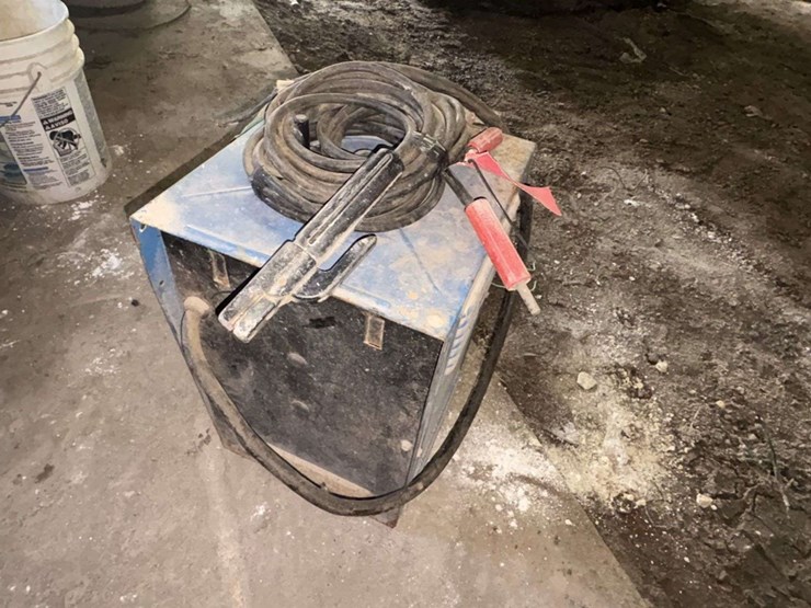 miller-thunderbolt-stick-welder,-with-leads,-*needs-plug-image-2