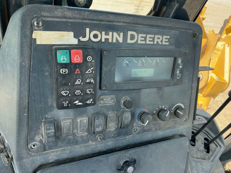 2012-deere-410k-image-33