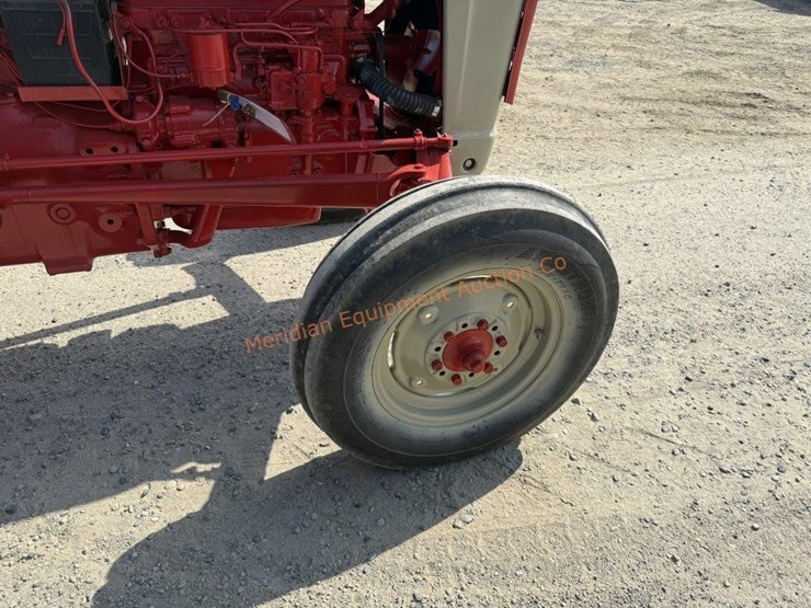 1955-ford-861-image-21