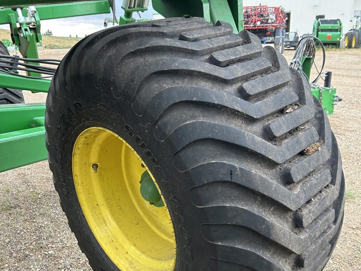 2021-john-deere-2680h-image-24