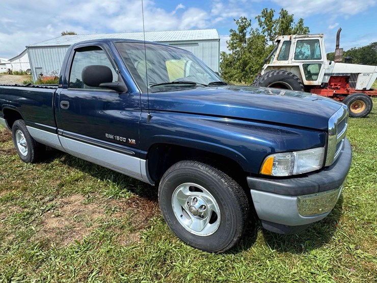 2001-dodge-1500-image-2