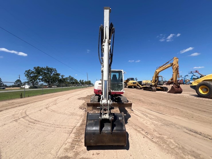 2016-takeuchi-tb290-image-7