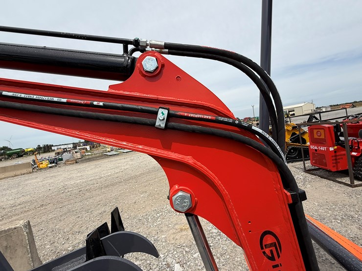 #220-•-#26485-•-unused-cfg-mx15rx-mini-excavator-image-16