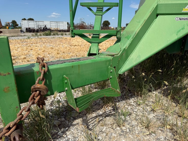john-deere-1900-image-13