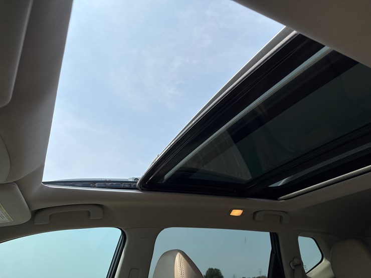 2015-nissan-rogue-sl-image-23