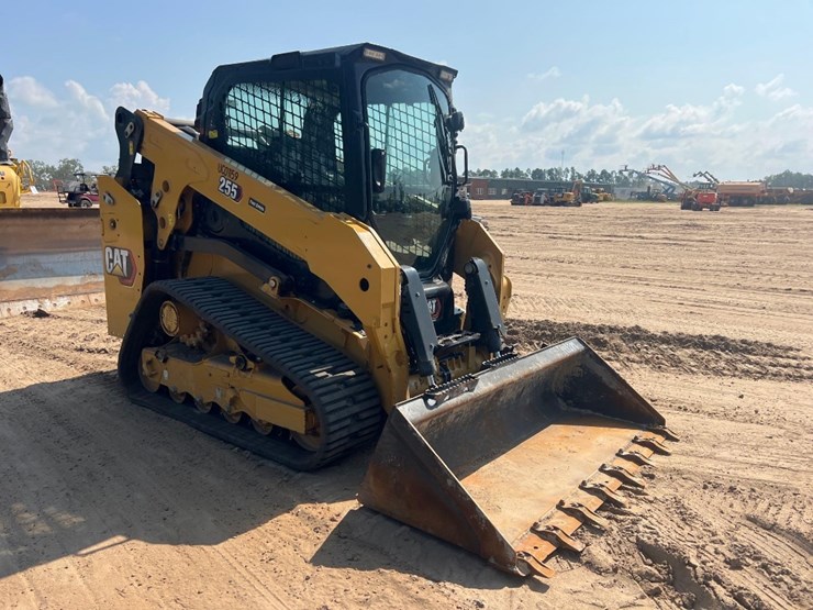 2024-caterpillar-255-skid-steer-image-6