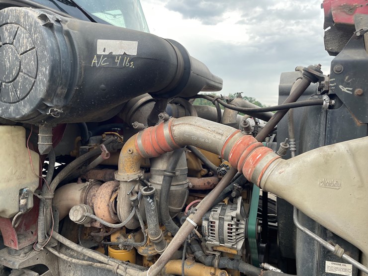 #2149-•-2002-international-5500i-dump-truck-(has-mn-title)-image-24