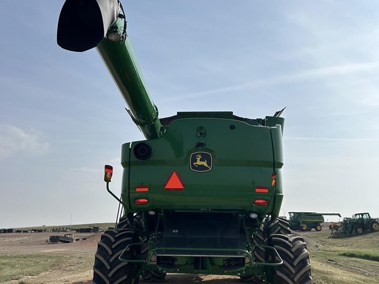 2021-john-deere-s790-image-9