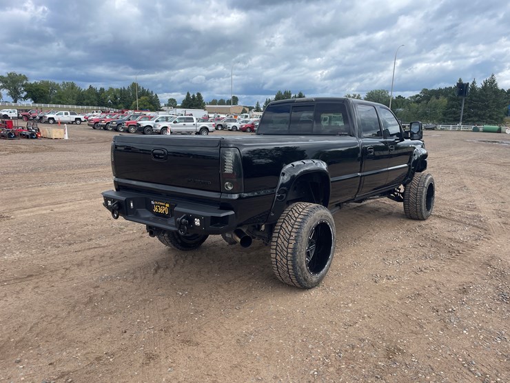 2003-chevrolet-silverado-2500-image-5