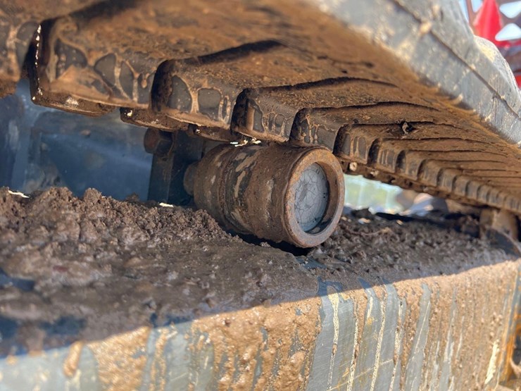 2015-komatsu-pc35-image-11