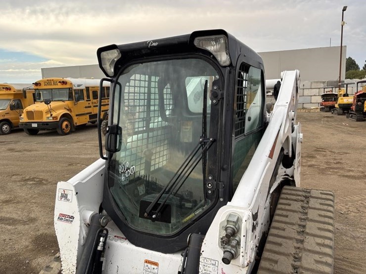 2022-bobcat-t770-image-18