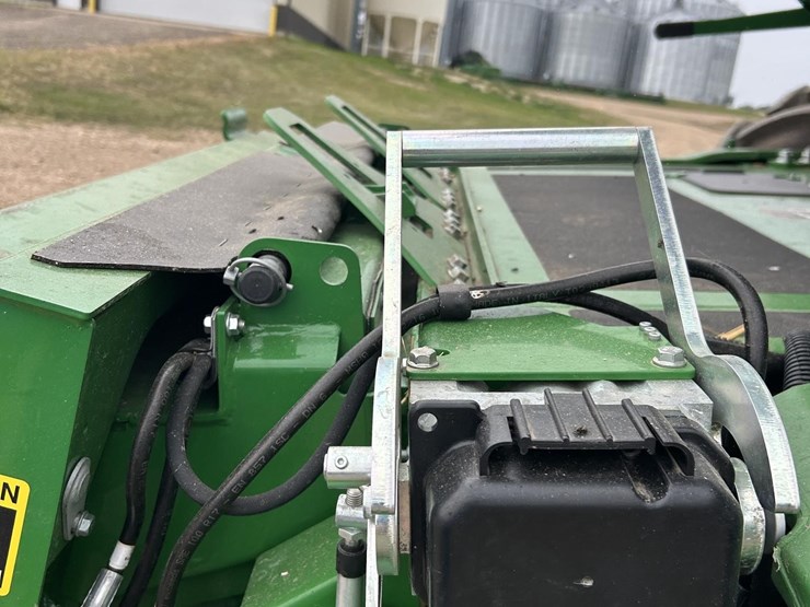 2024-john-deere-s790-image-66