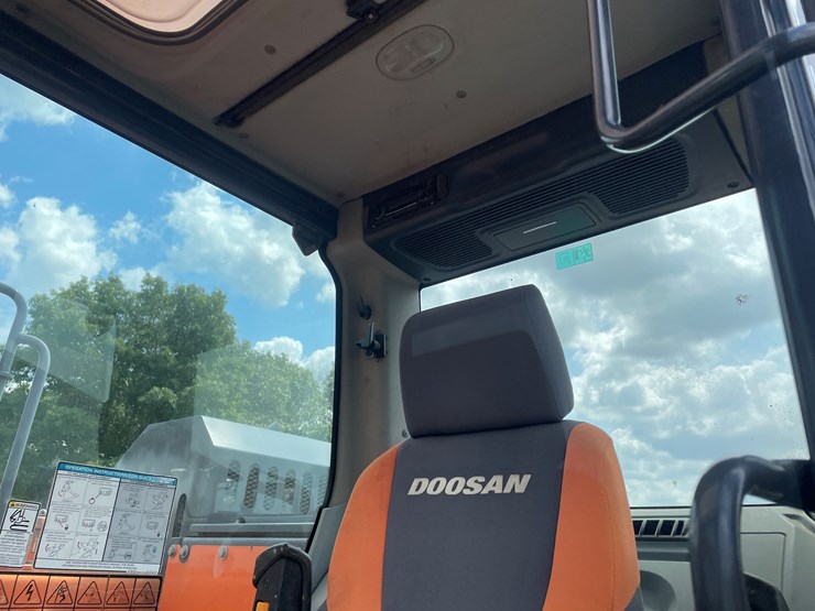 #2052-•-doosan-dx140llr-excavator-(cambridge,-mn)-image-39