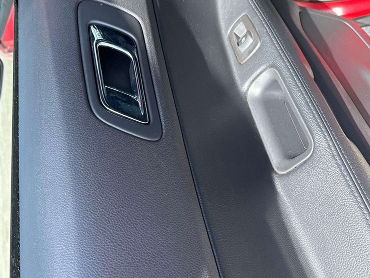 2014-ford-explorer-image-21