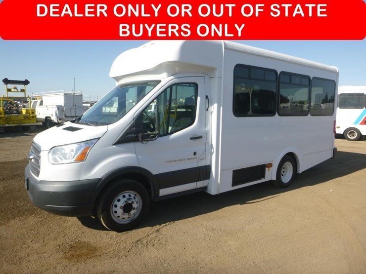 2018-ford-e350-image-1