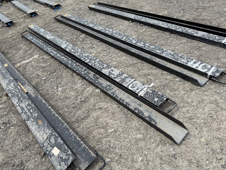 #2000-•-#26466-•-unused-visec-10'-forklift-extension-rod-image-2