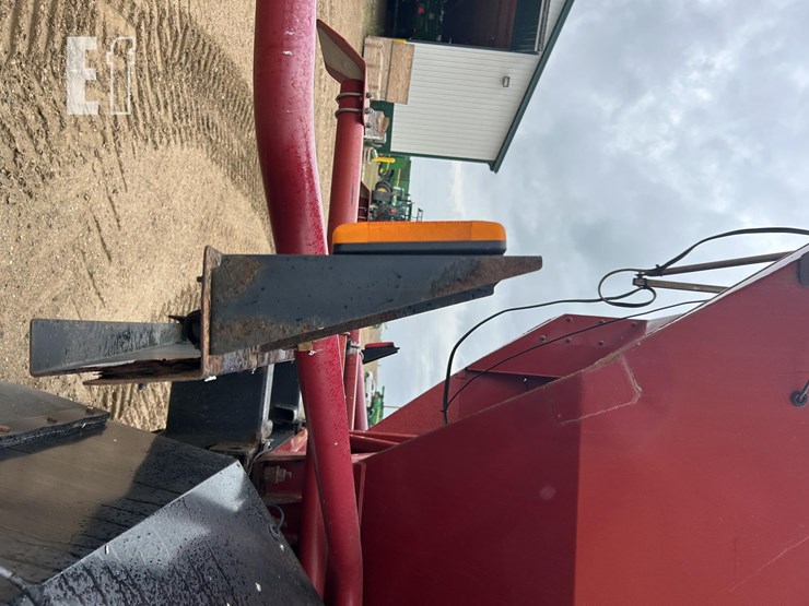 2010-case-ih-titan-3520-image-11