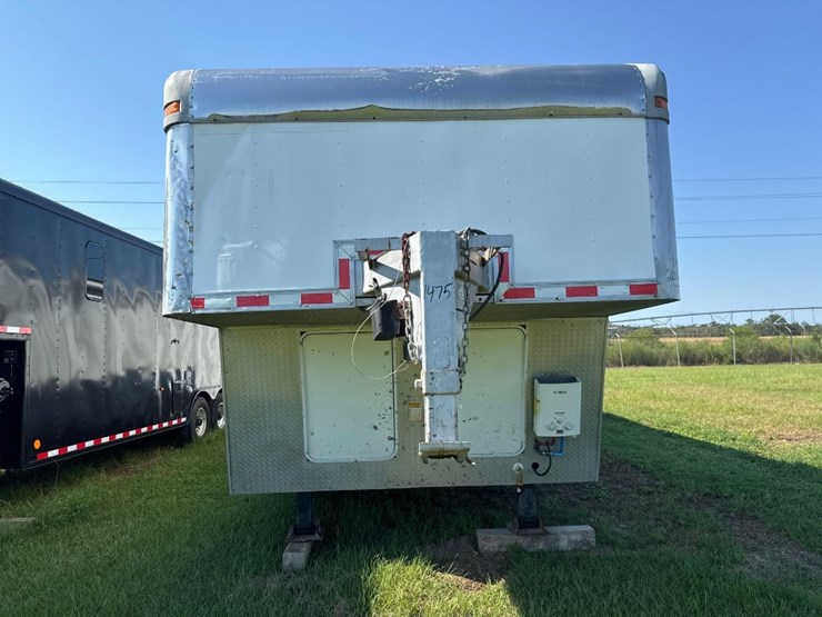 1995-pace-american-8'-x-48'-gooseneck-bunkhouse-tl-image-2