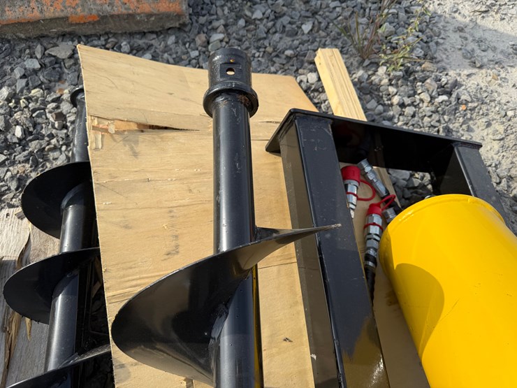 #2000-•-#26275-•-unused-giyi-skid-steer-auger-image-10