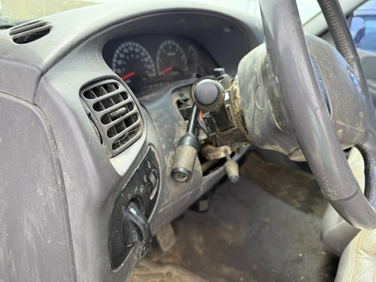 2003-ford-f150-image-42
