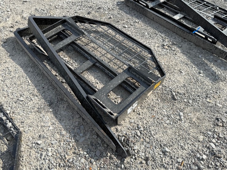 #2000-•-#26288-•-unused-giyi-gy-dhx-skid-steer-forks-image-3