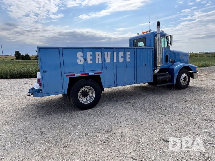 1988-peterbilt-377-image-10