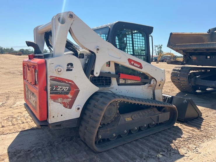 2024-bobcat-t770-image-4