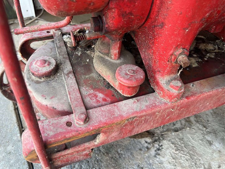international-harvester-lb-engine-image-13