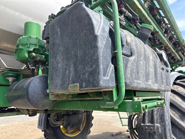 2018-john-deere-r4038-image-67