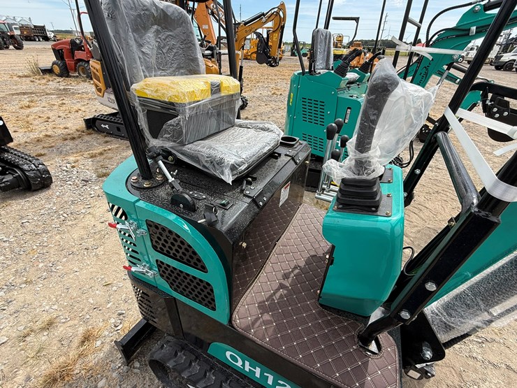 #220-•-#26495-•-unused-cfg-qh12rqh12r-mini-excavator-qh12r202507030543-image-23