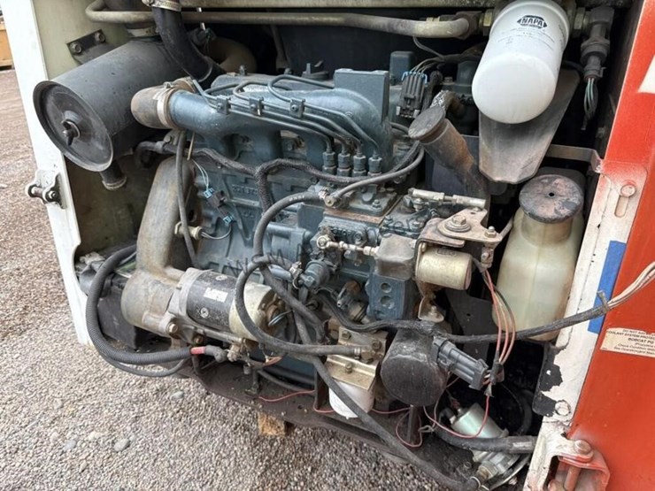 bobcat-753-image-10