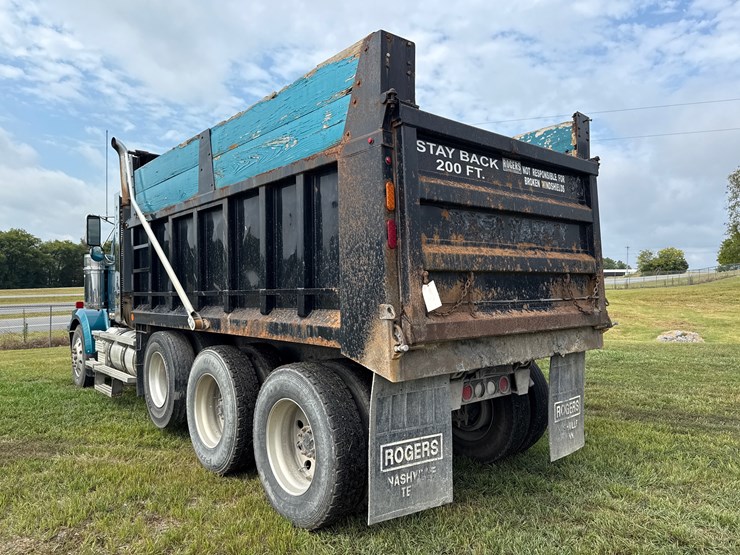 western-star-4900-image-4