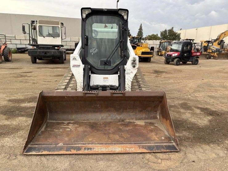 2022-bobcat-t770-image-6