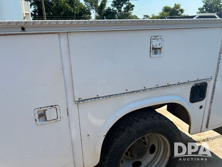 2006-ford-f450-xl-image-4