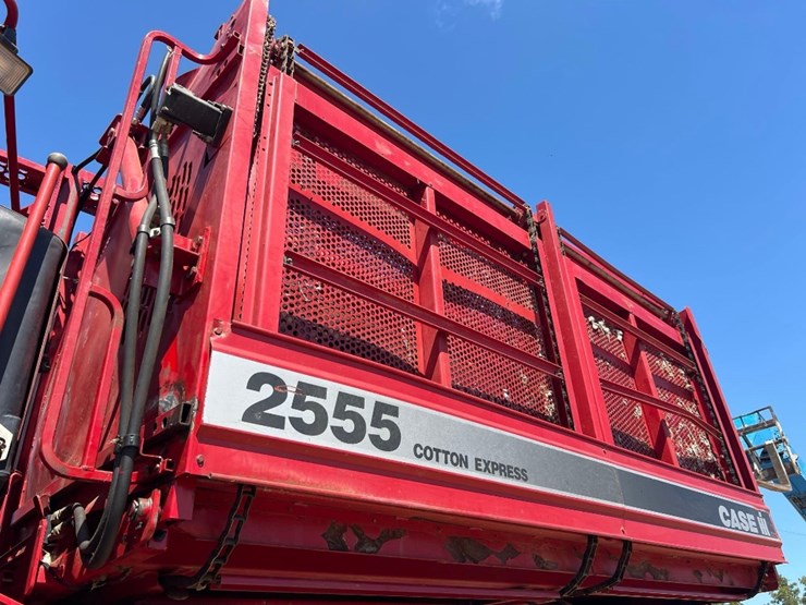 case-ih-2555-image-13
