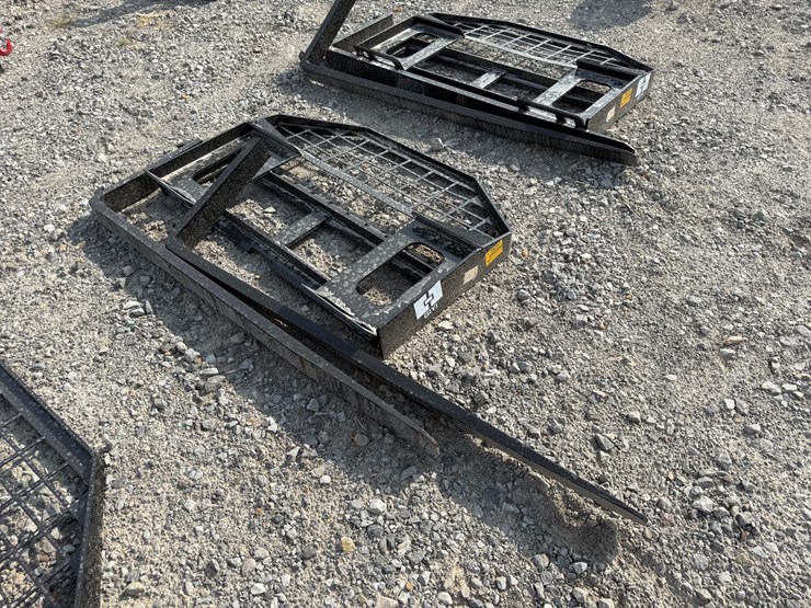 #2000-•-#26287-•-unused-giyi-gy-dhx-skid-steer-forks-image-2