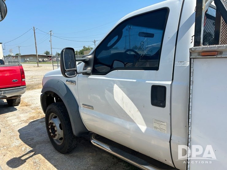 2006-ford-f450-xl-image-3