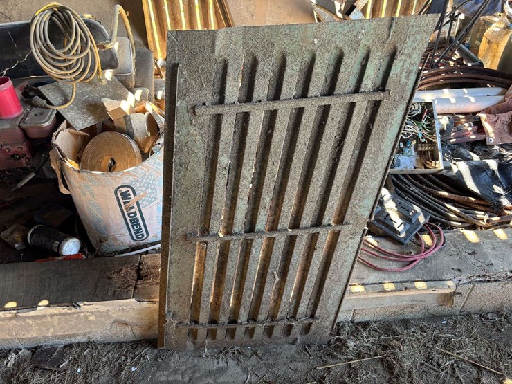 various-oliver-tractor-sheet-metal-image-13
