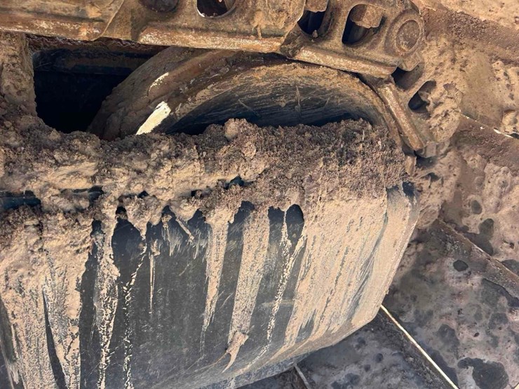 2019-caterpillar-330gc-image-34
