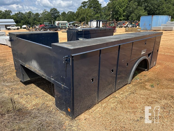 2006-altec-utility-bed-image-1