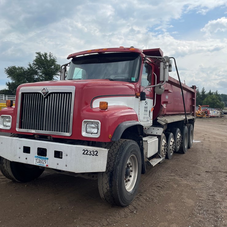 #2149 • 2002 International 5500i Dump Truck (Has MN Title)