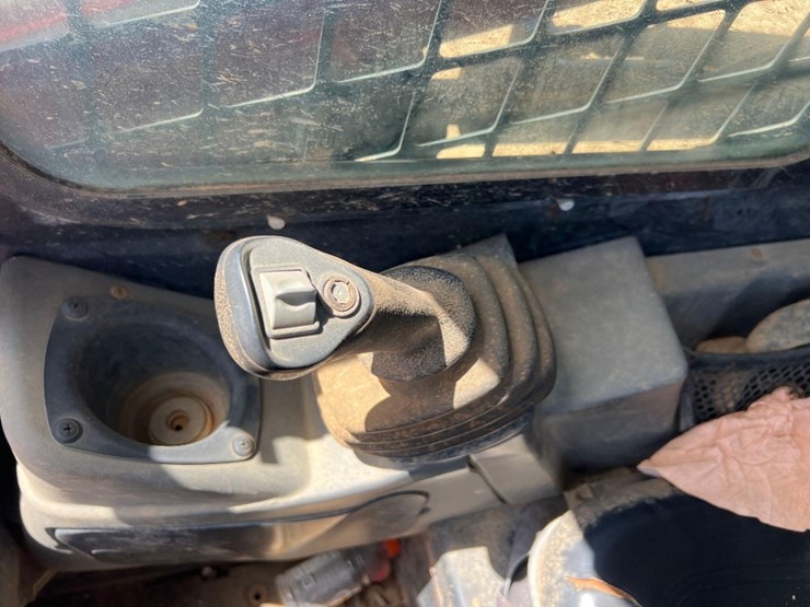 takeuchi-ts60r-image-19