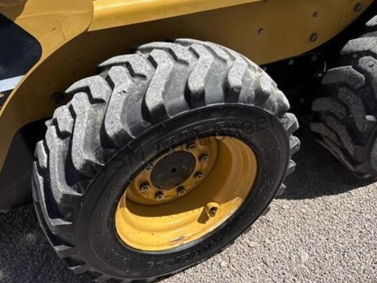 caterpillar-216b-image-15