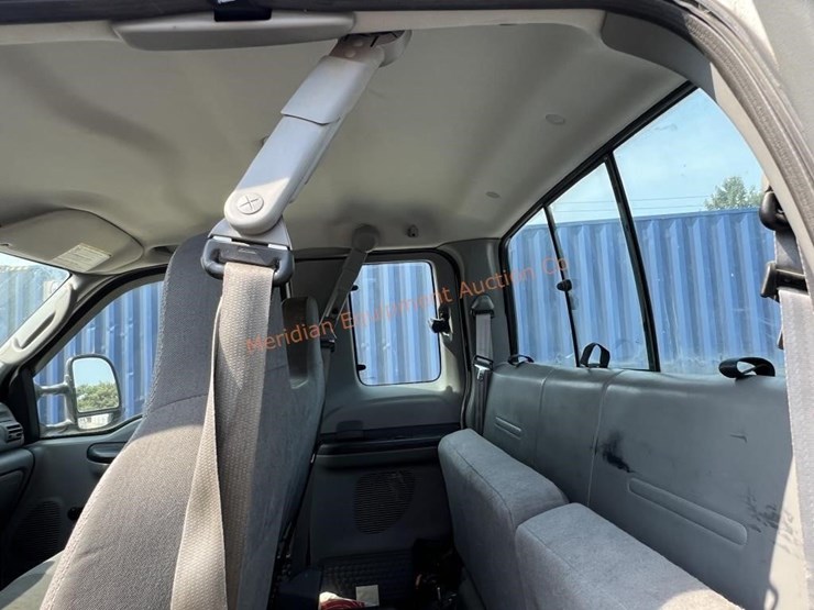 2006-ford-f250-xl-image-25