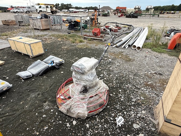 #2000-•-#26537-•-unused-sdlool-sl90b-concrete-power-trowel-sfmgj250797-image-1