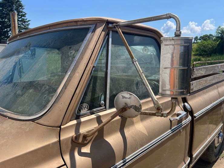 1969-chevy-c20-custom-camper-image-36