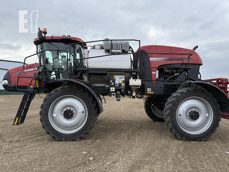 2020-case-ih-patriot-4440-image-10