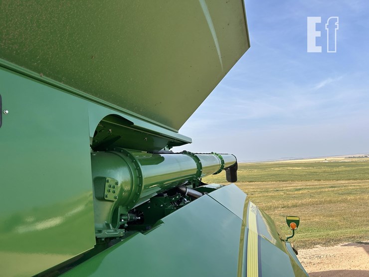 2021-john-deere-s790-image-97